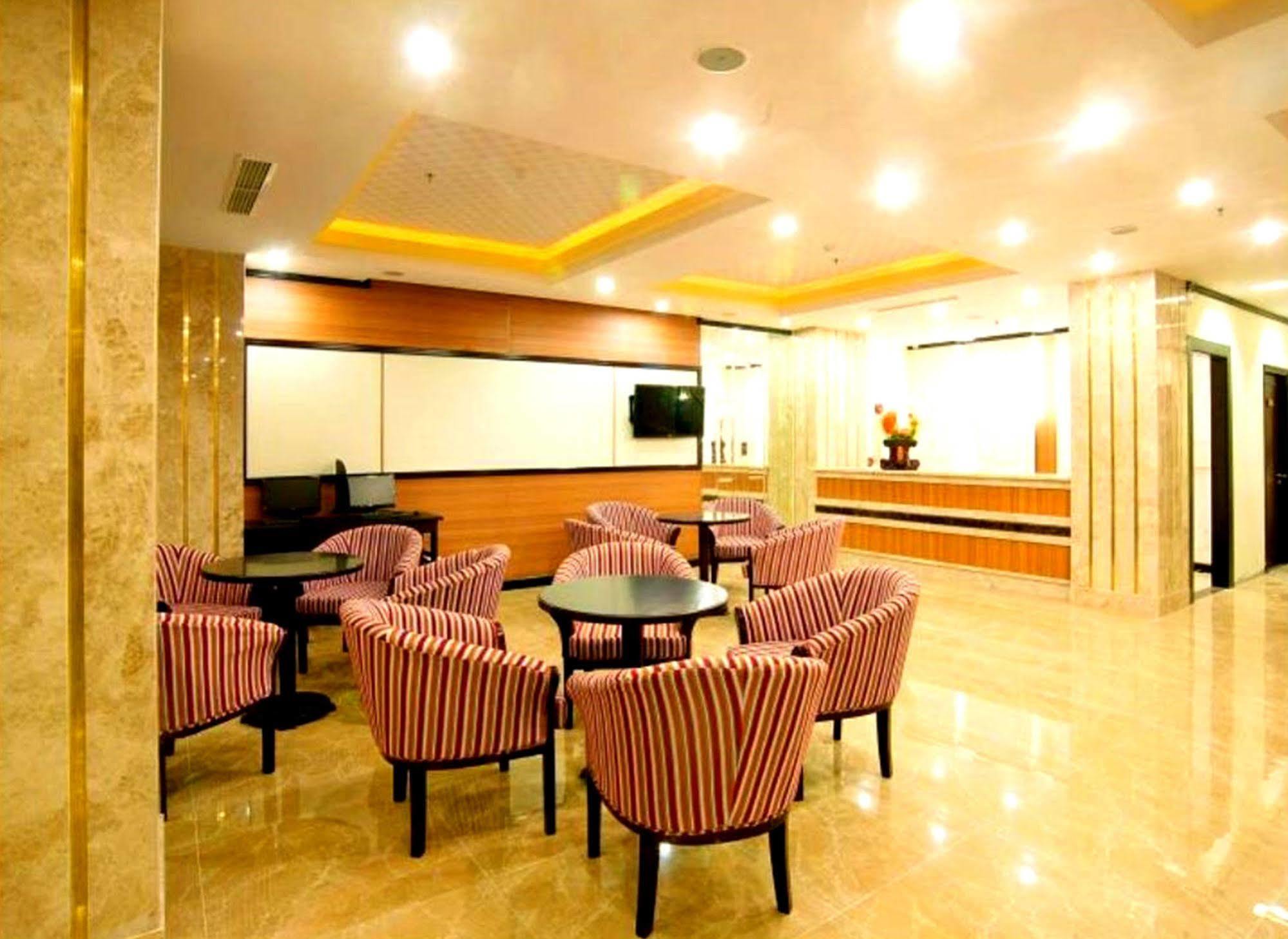 Kay Hotel Da Nang - Near Dragon Bridge Exteriör bild